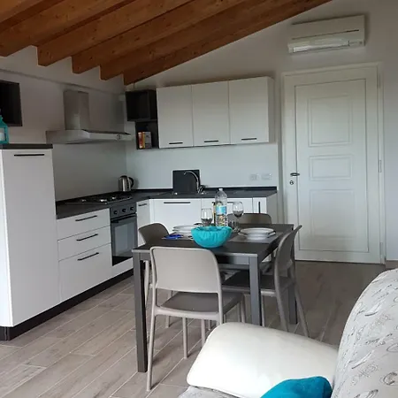 N. 4 Sole E Luna Apartment *